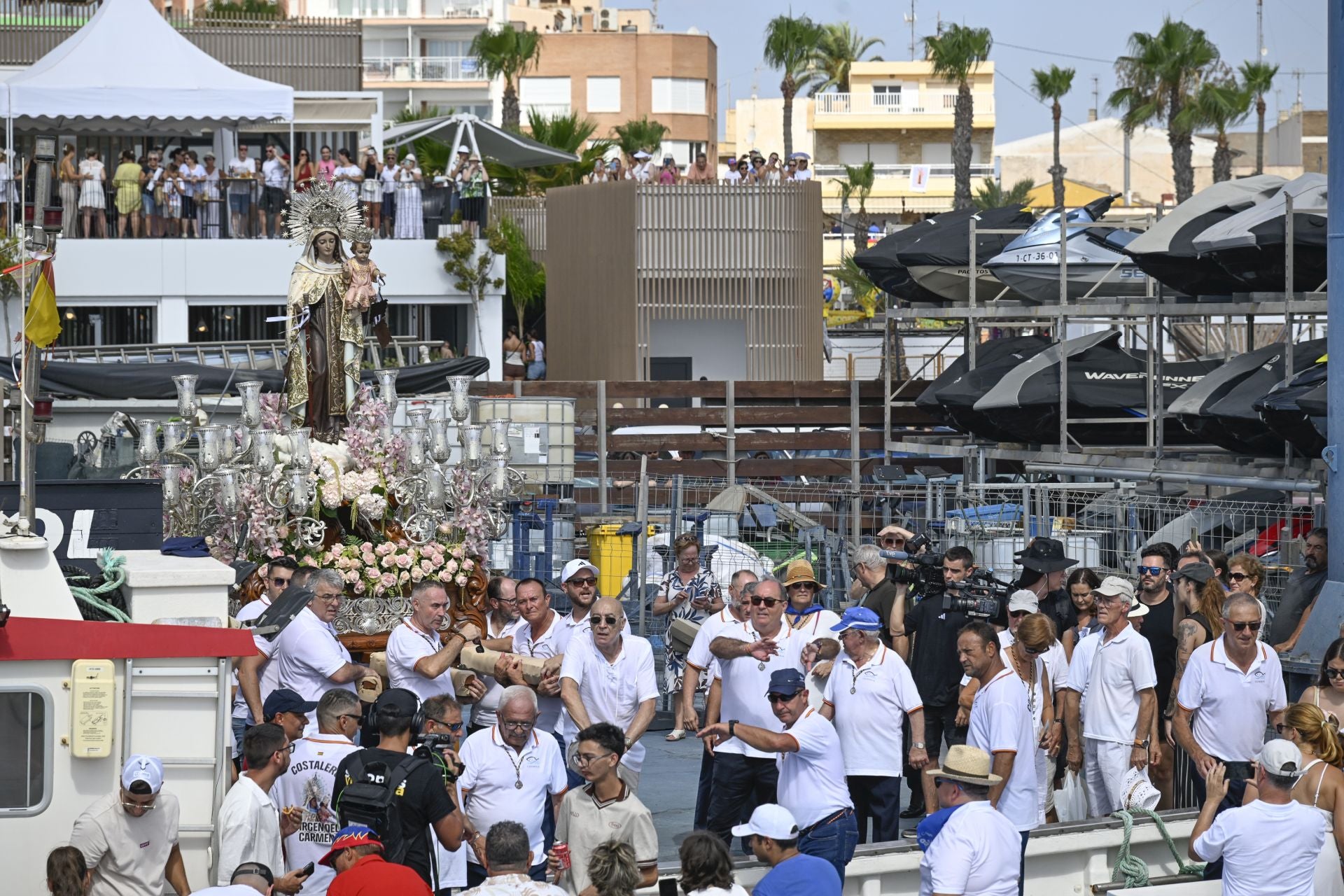 La procesión de la Virgen del Carmen en San Pedro del Pinatar, en imágenes