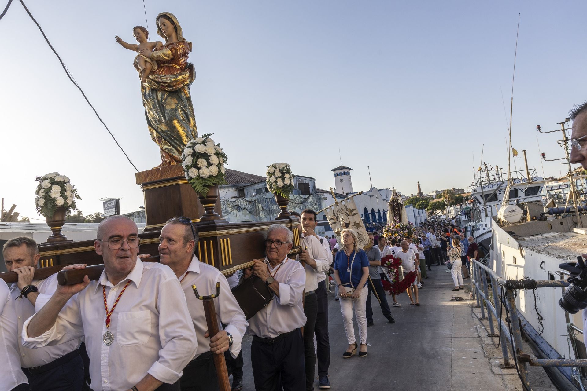 Imágenes de la procesión marítima en Cartagena de la Virgen de las Maravillas y la Virgen del Carmen