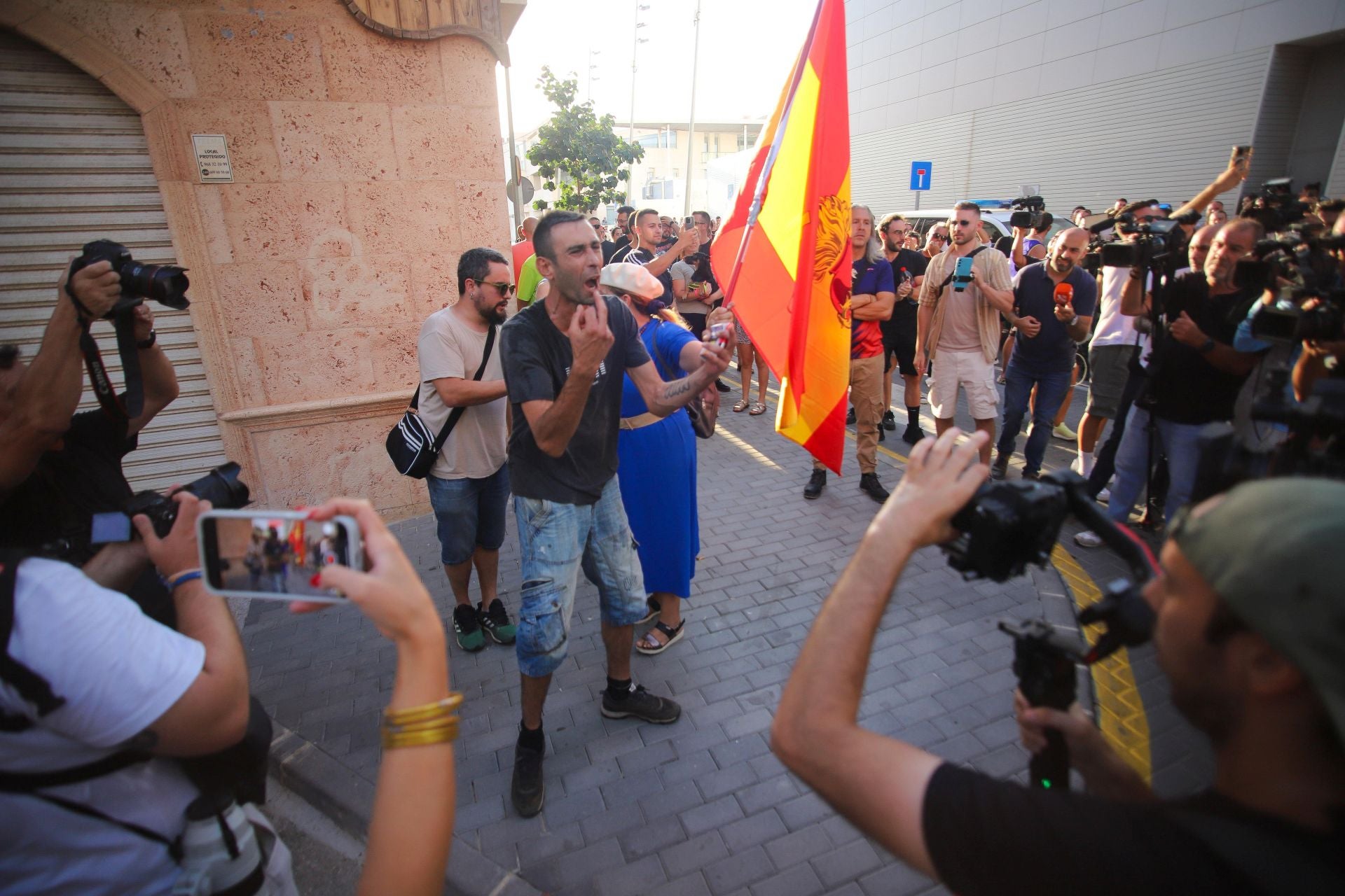 Grupos ultras devuelven la tensión a Torre Pacheco este martes con una protesta a medio gas