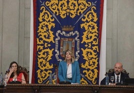La alcaldesa Cartagena, Noelia Arroyo, en el pleno del Ayuntamiento de Cartagena