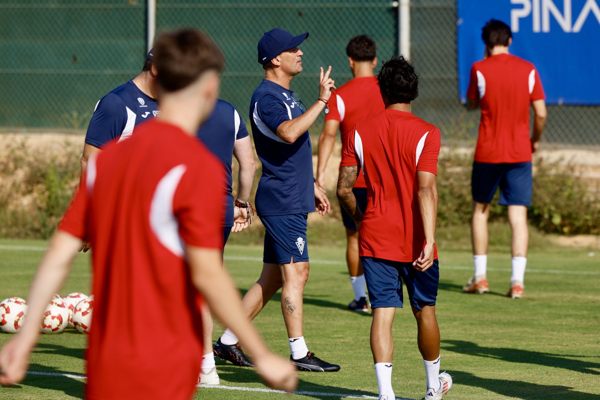 Primer entrenamiento de la temporada 2025-26 del Real Murcia, en imágenes