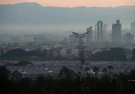 Vista de Murcia con mala calidad del aire.