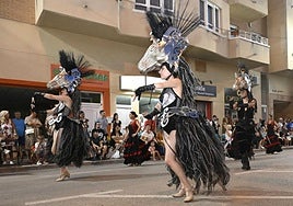 Desfile de la Entrada Cristiana en Orihuela, en imágenes