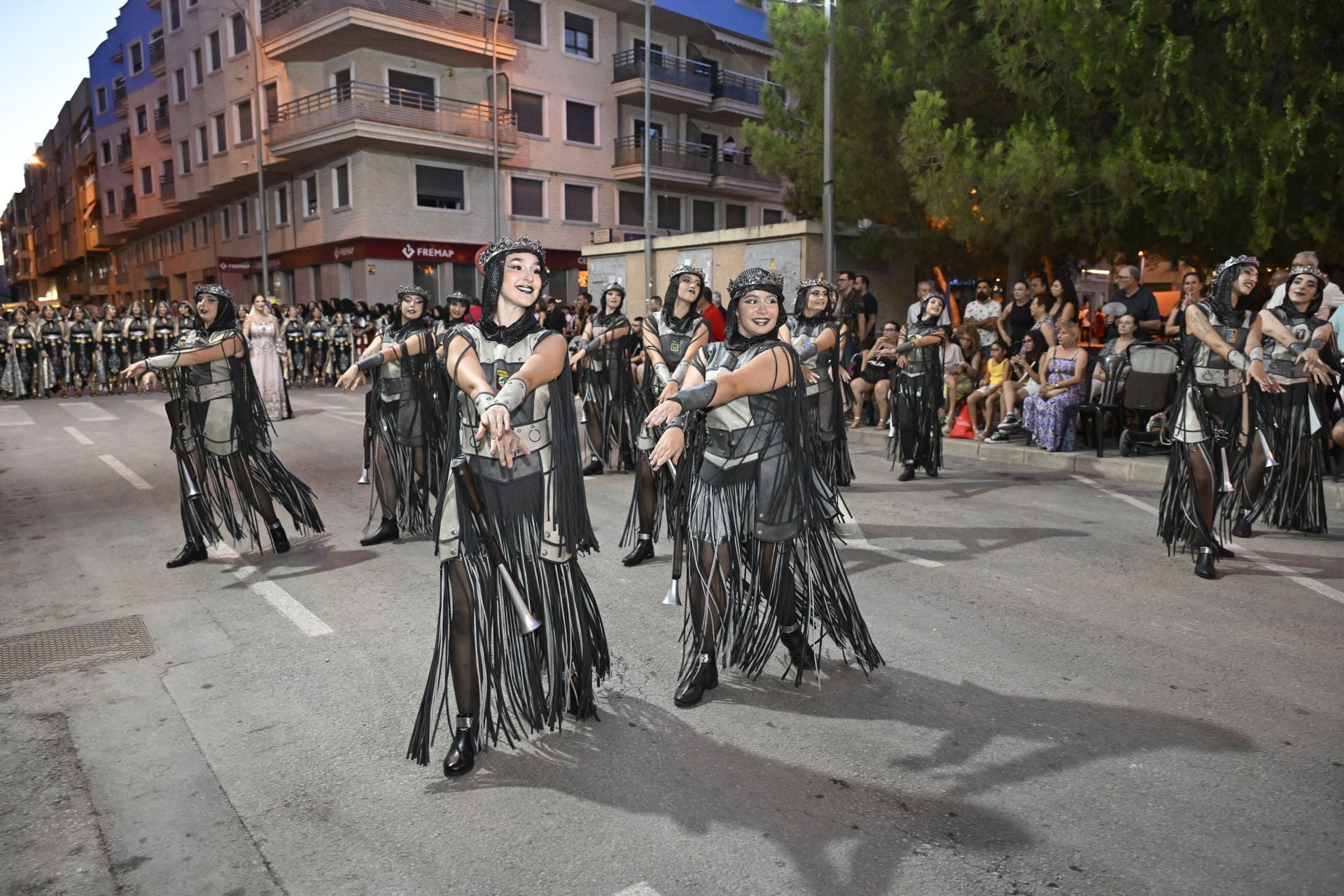 Desfile de la Entrada Cristiana en Orihuela, en imágenes