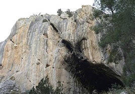 Cueva de Jaime el Barbudo.