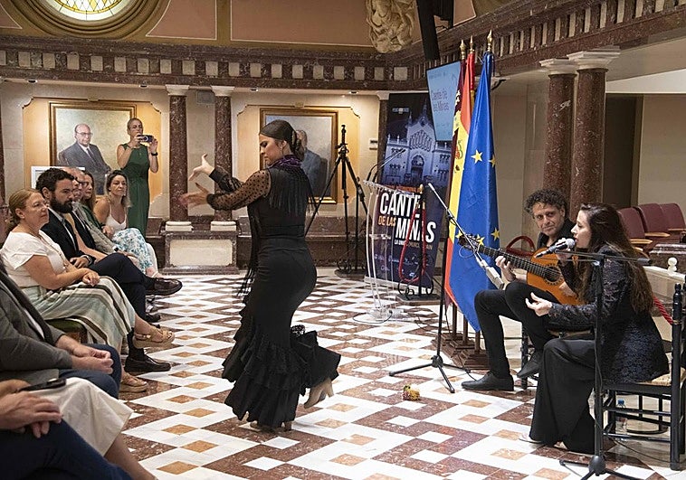 Un momento de la presentación del programa del Cante de las Minas, este lunes, en la Asamblea Regional.