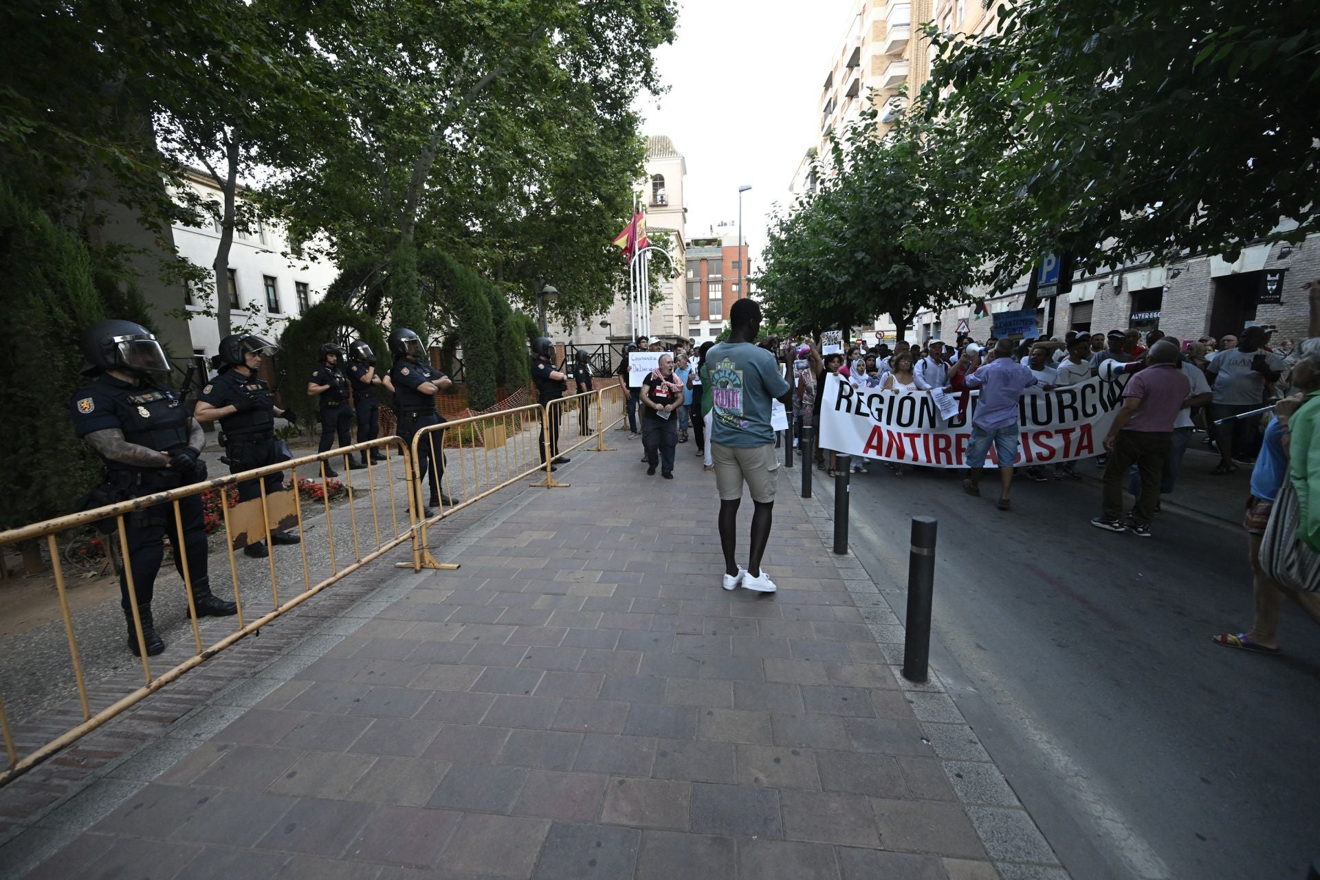 En imágenes, la protesta contra el racismo celebrada en Murcia