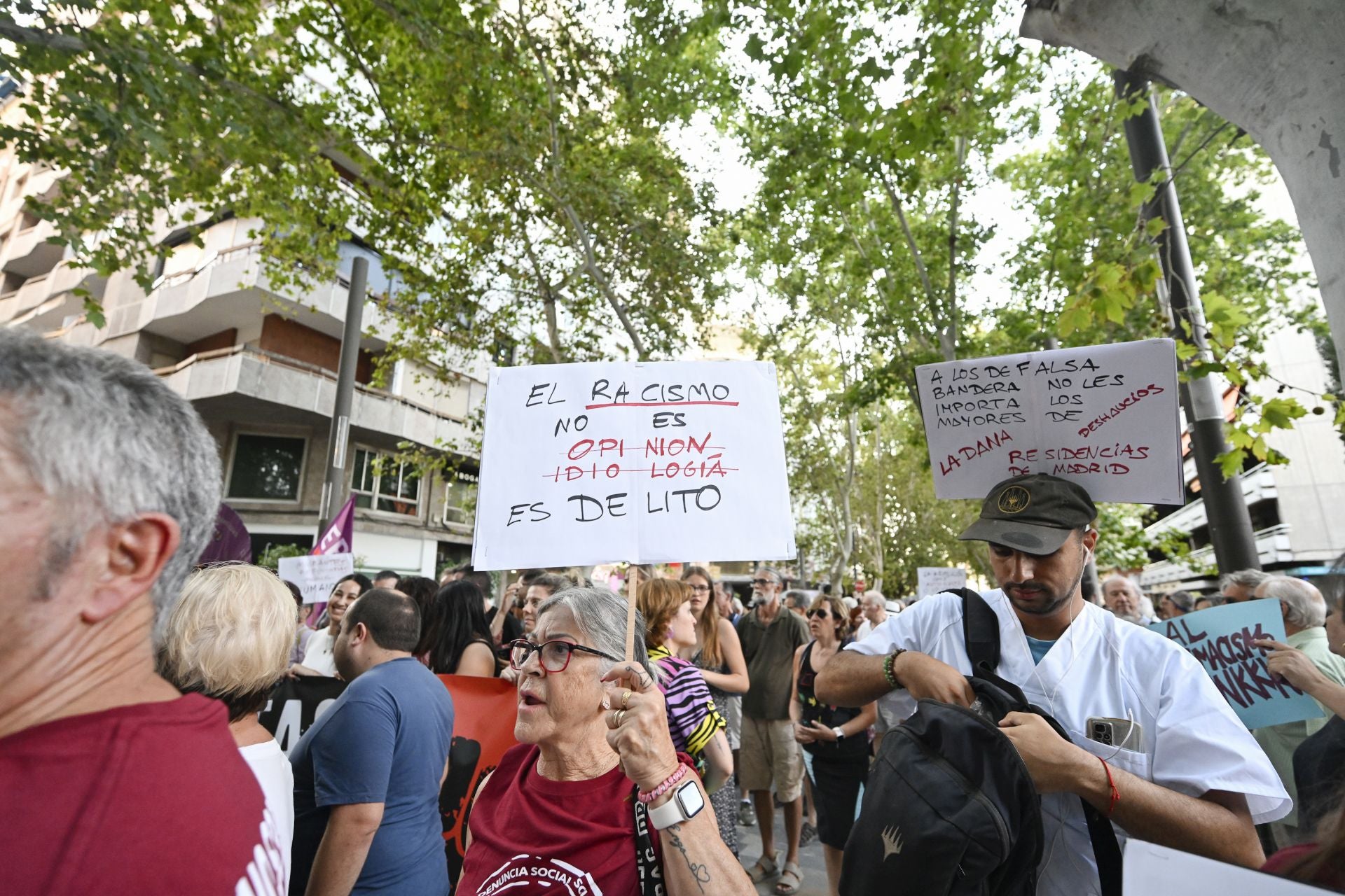 En imágenes, la protesta contra el racismo celebrada en Murcia