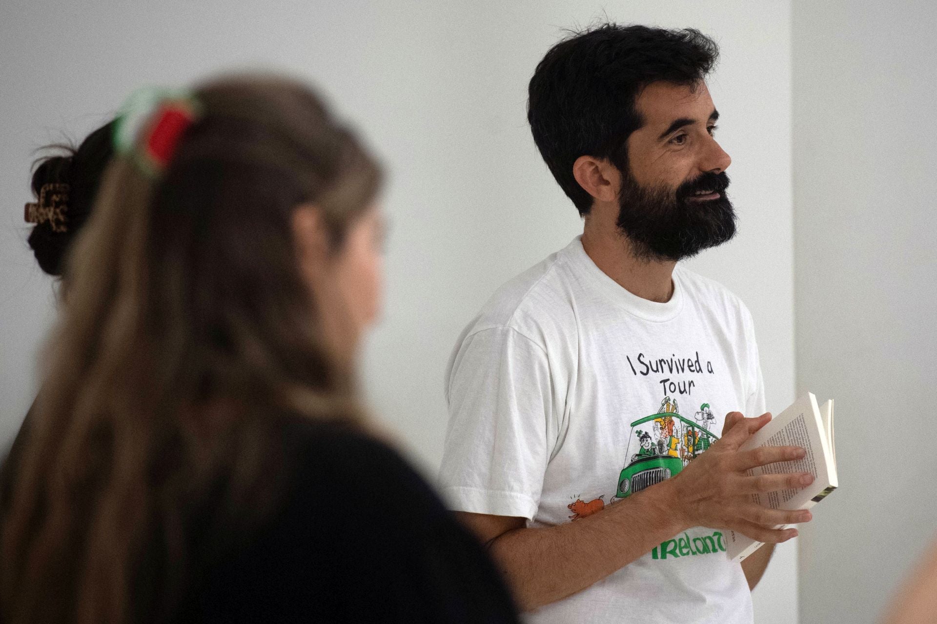 En imágenes, el club de lectura bailado de Libros Traperos y LASALA