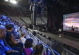 Las imágenes de los asistentes al concierto de Il Divo, suspendido por enfermedad