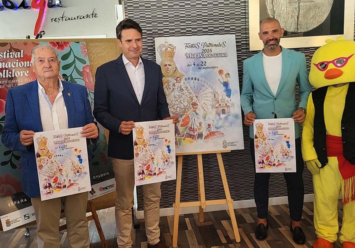 Juan de Dios García, José Ángel Alfonso y Carlos Perelló, ayer.