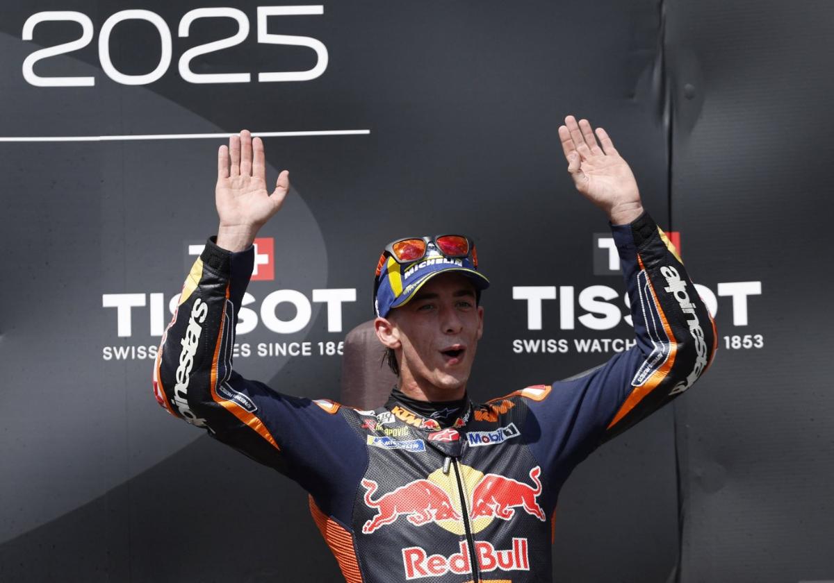 Pedro Acosta, el pasado domingo en el podio del circuito de Brno tras acabar tercero.
