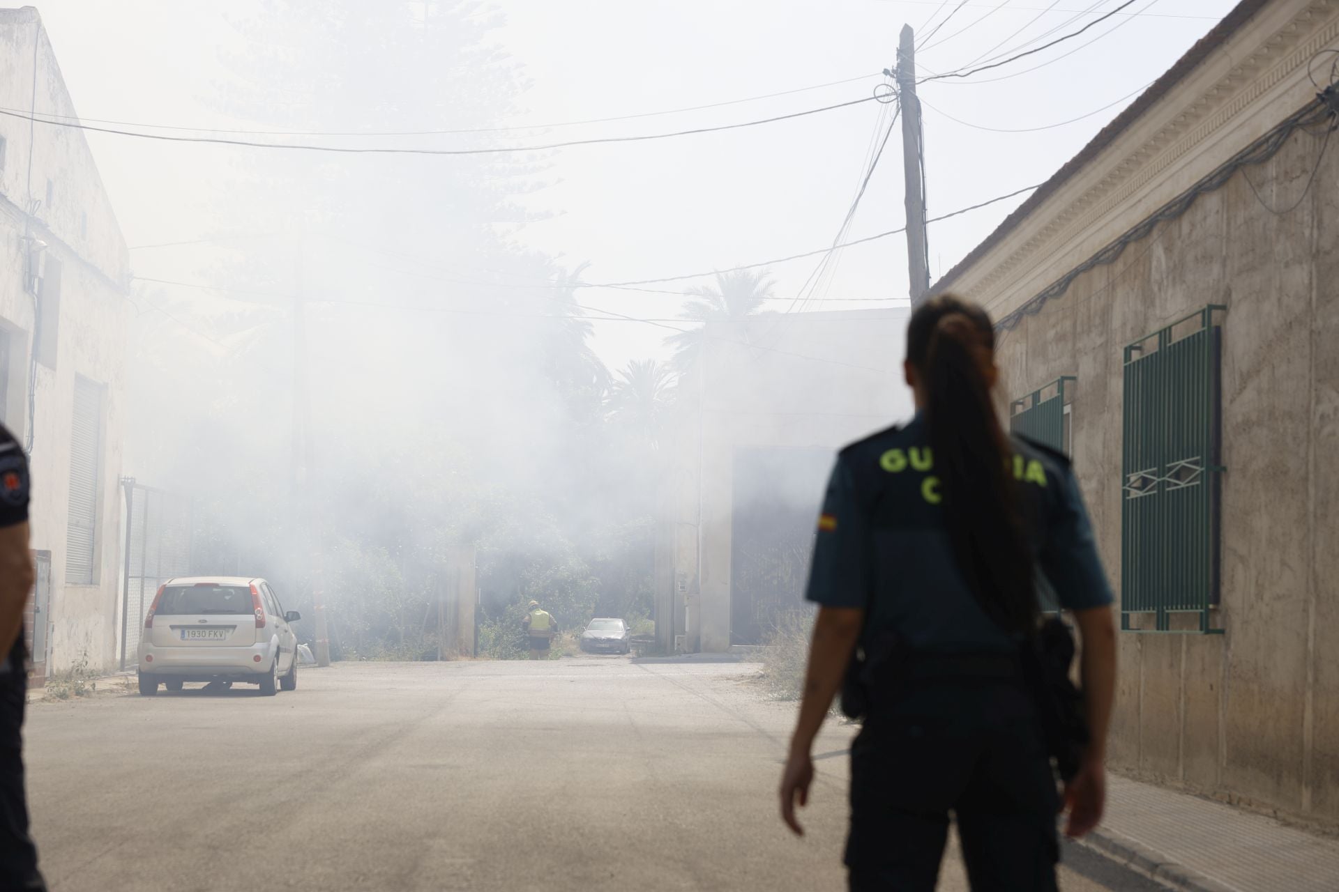 Las imágenes el incendio en un solar de Cabezo de Torres