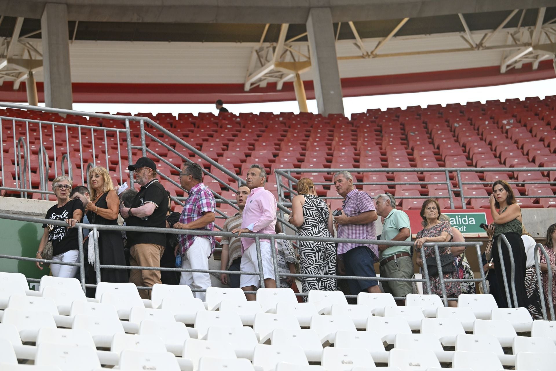 Las imágenes de los asistentes al concierto de Il Divo, suspendido por enfermedad