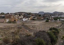 Terrenos urbanizables junto a Los Mateos.