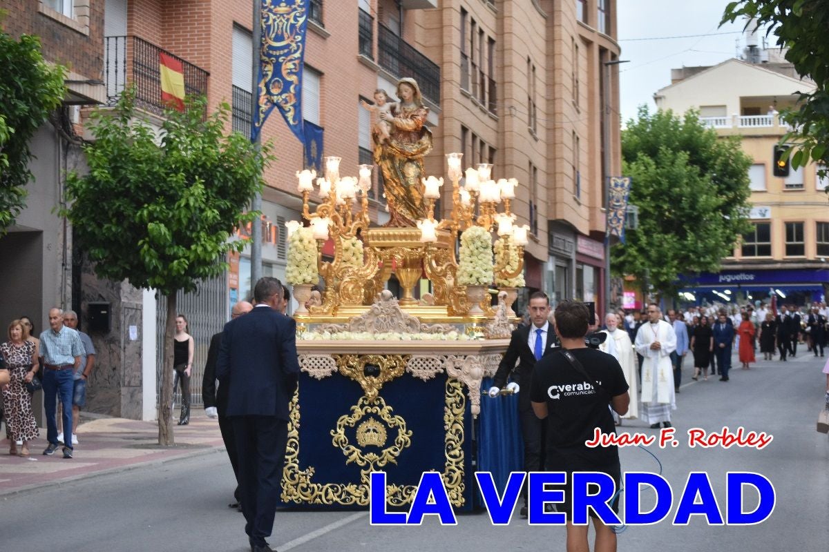 Imágenes del traslado de la Virgen de las Maravillas para abrir el Año Jubilar en Cehegín