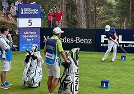 Salida de Jiménez este sábado en el hoyo 5, su favorito.