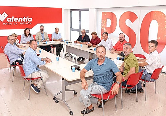Reunión de Francisco Lucas con representantes de las organizaciones agrarias COAG, FECOAM, ASAJA, UPA y Proexport.