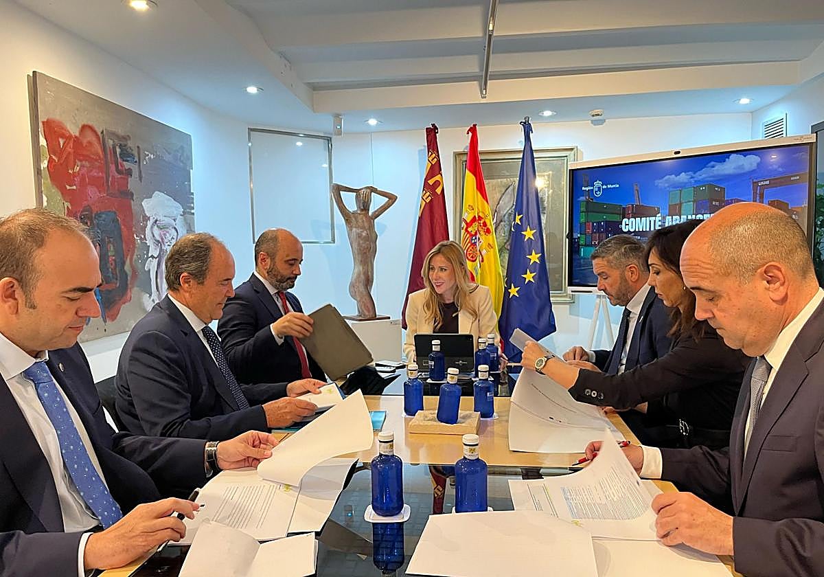 Foto de archivo de la última reunión del Comité Aranceles.