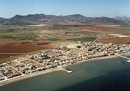 Fotografía aérea de la playa de Los Nietos.