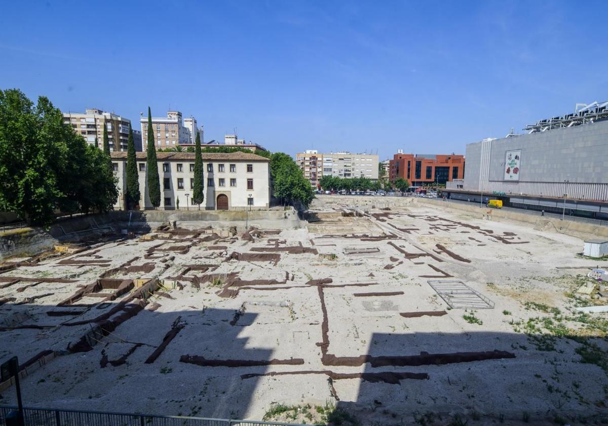 Yacimiento de San Esteban desde el edificio de Caixabank, en una imagen de archivo.