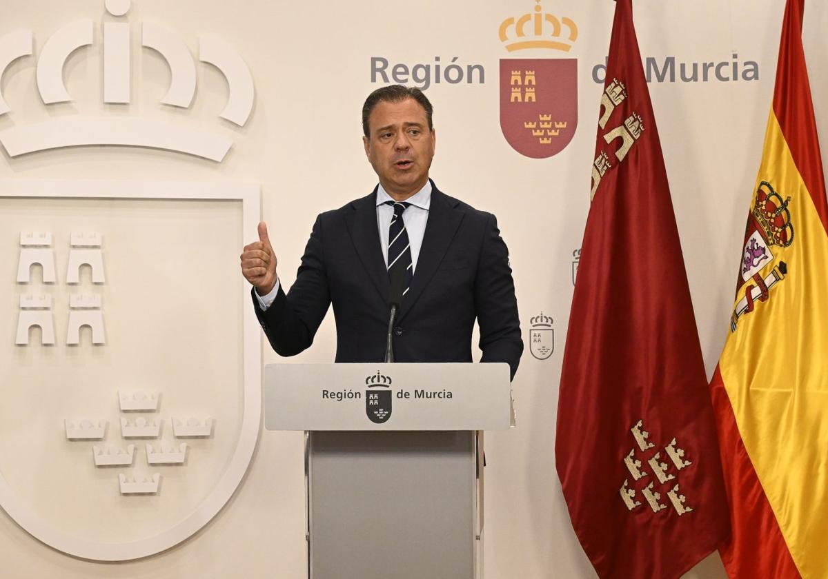 El portavoz del Ejecutivo regional, Marcos Ortuño, este jueves.