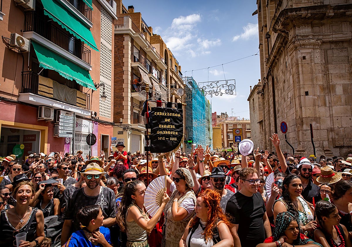 'Día del Pájaro' en las fiestas de Moros y Cristianos de Orihuela, en una imagen de 2024