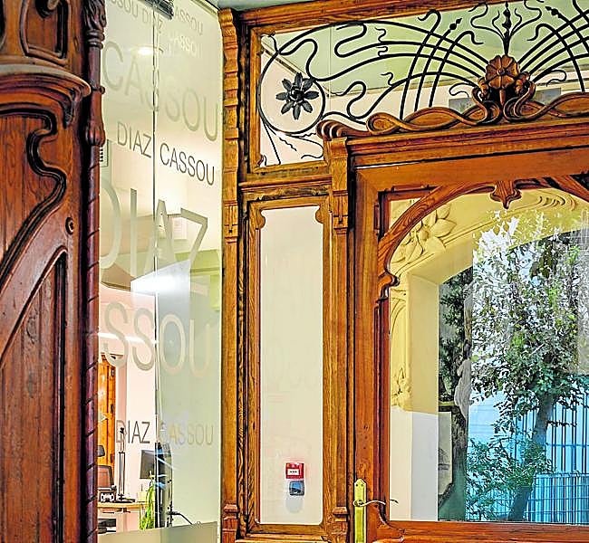 Adecuación interior de la Casa Díaz Cassou.Rafael García Sánchez y Juan Manuel Salmerón. 2000