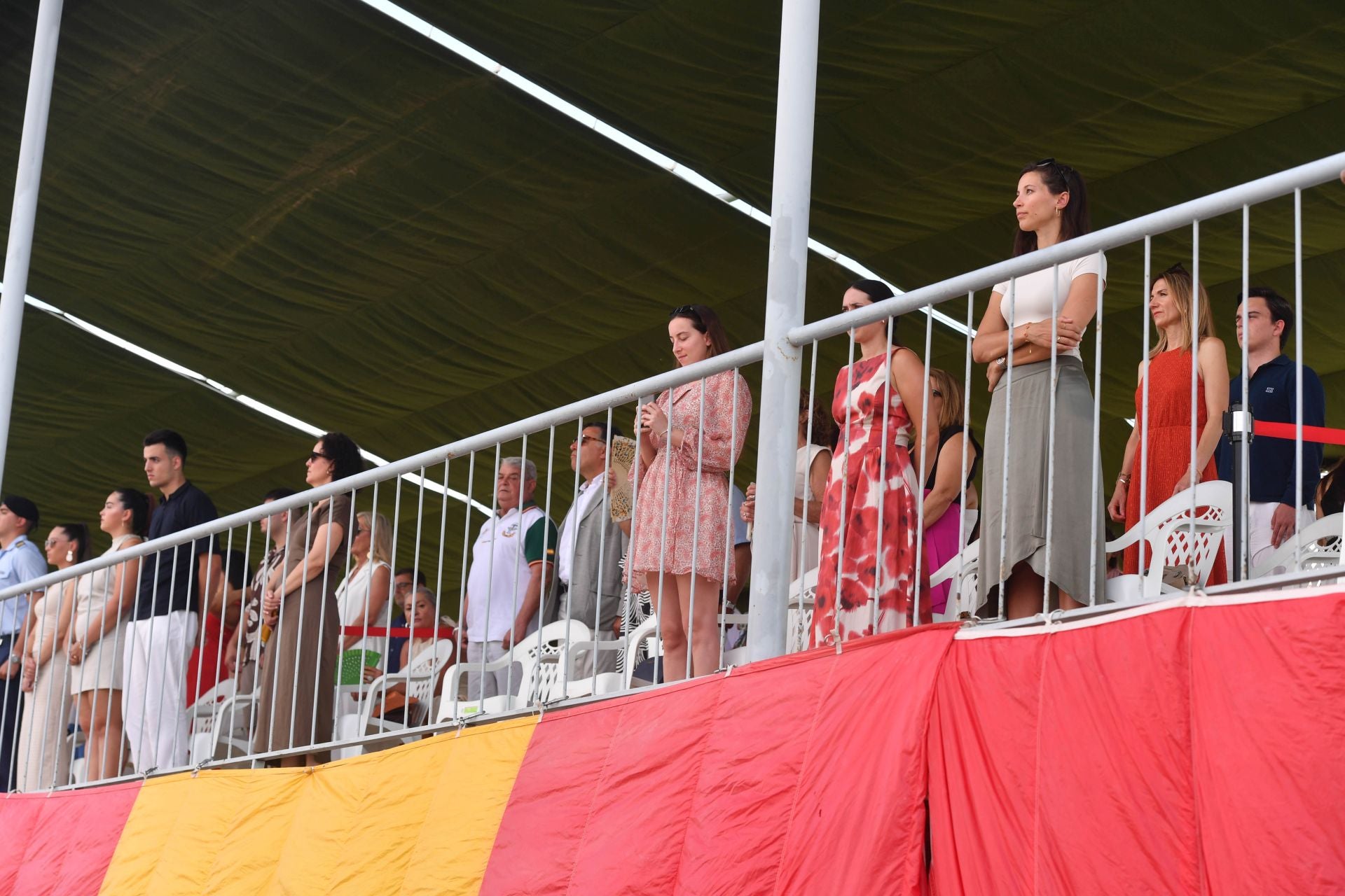 El cambio de mando en la Jefatura del Escuadrón de Zapadores Paracaidistas en la Base Aérea de Alcantarilla, en imágenes