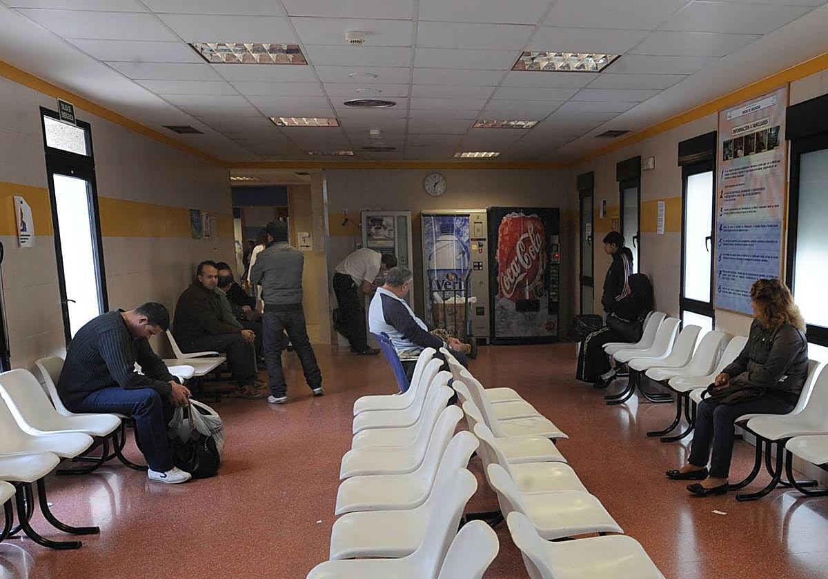 Imagen de archivo de la sala de espera de Urgencias del hospital Rafael Méndez de Lorca.