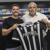 Presentación de Chiki como jugador del FC Cartagena.