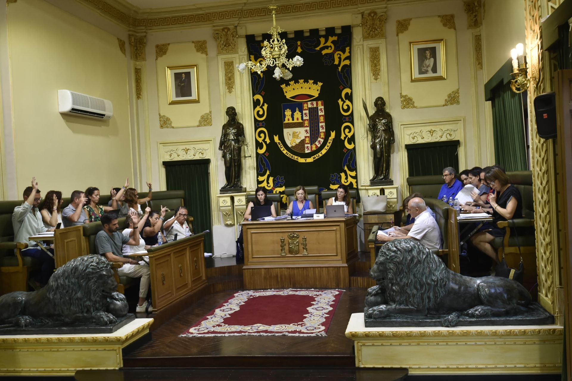 Pleno en el Ayuntamiento de Jumilla de este miércoles, en imágenes