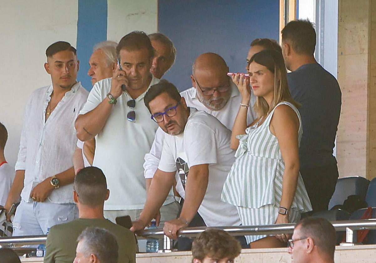 Belmonte, con Javi Hernández, Breis y Sívori, este miércoles en Águilas.