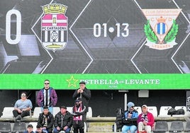 El videomarcador principal del estadio Cartagonova, ubicado en lo alto del fondo sur, el día de su inauguración el 5 de enero de 2025.