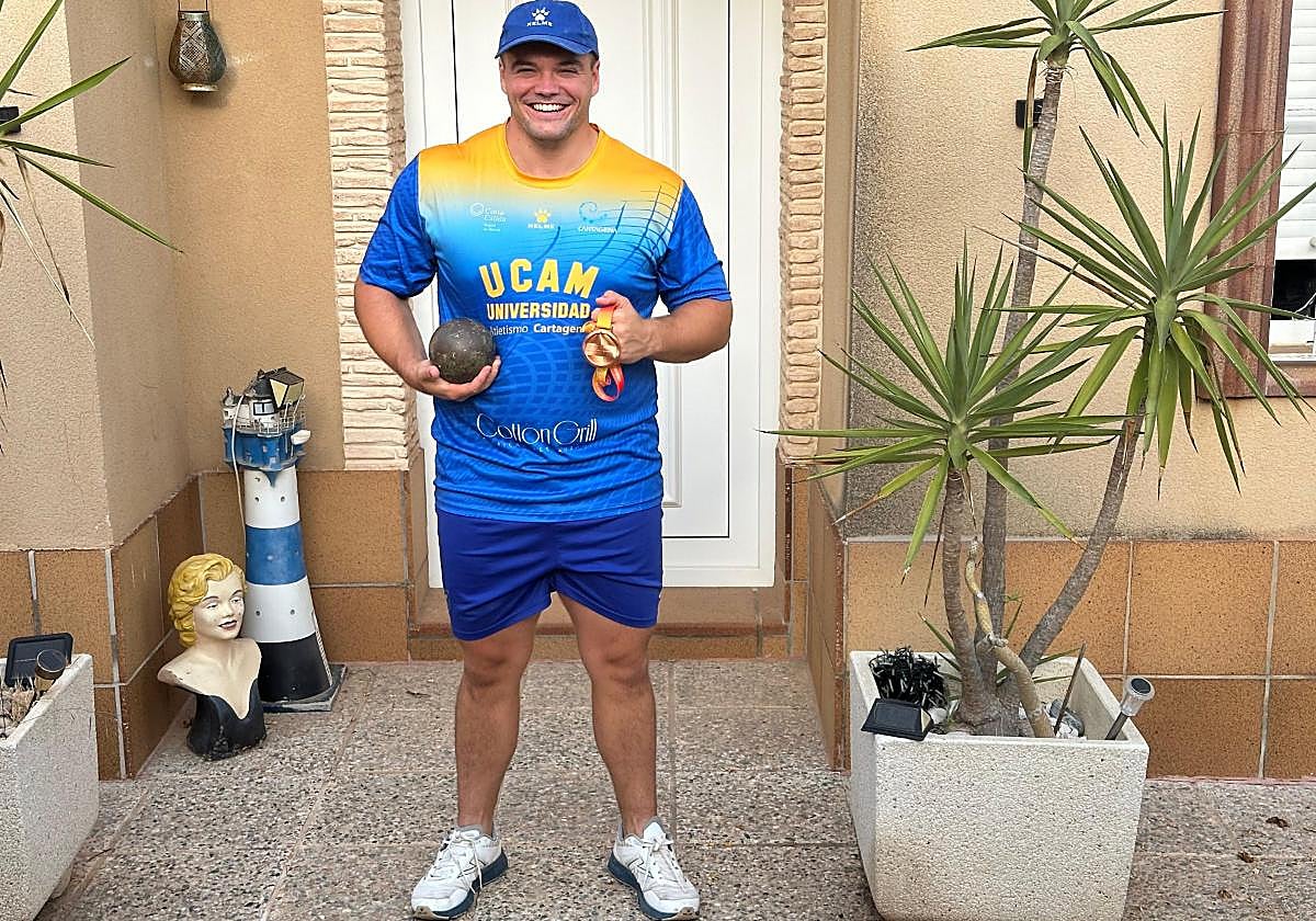 El Coloso de La Manga, con el bronce logrado en el último Nacional.