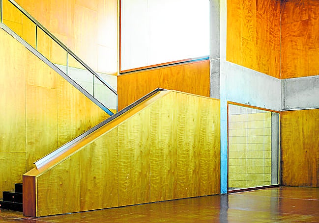 Centro de Congresos. Ángela García de Paredes e Ignacio G. Pedrosa. 2002