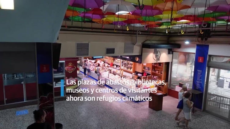 Los improvisados refugios climáticos en Murcia en verano