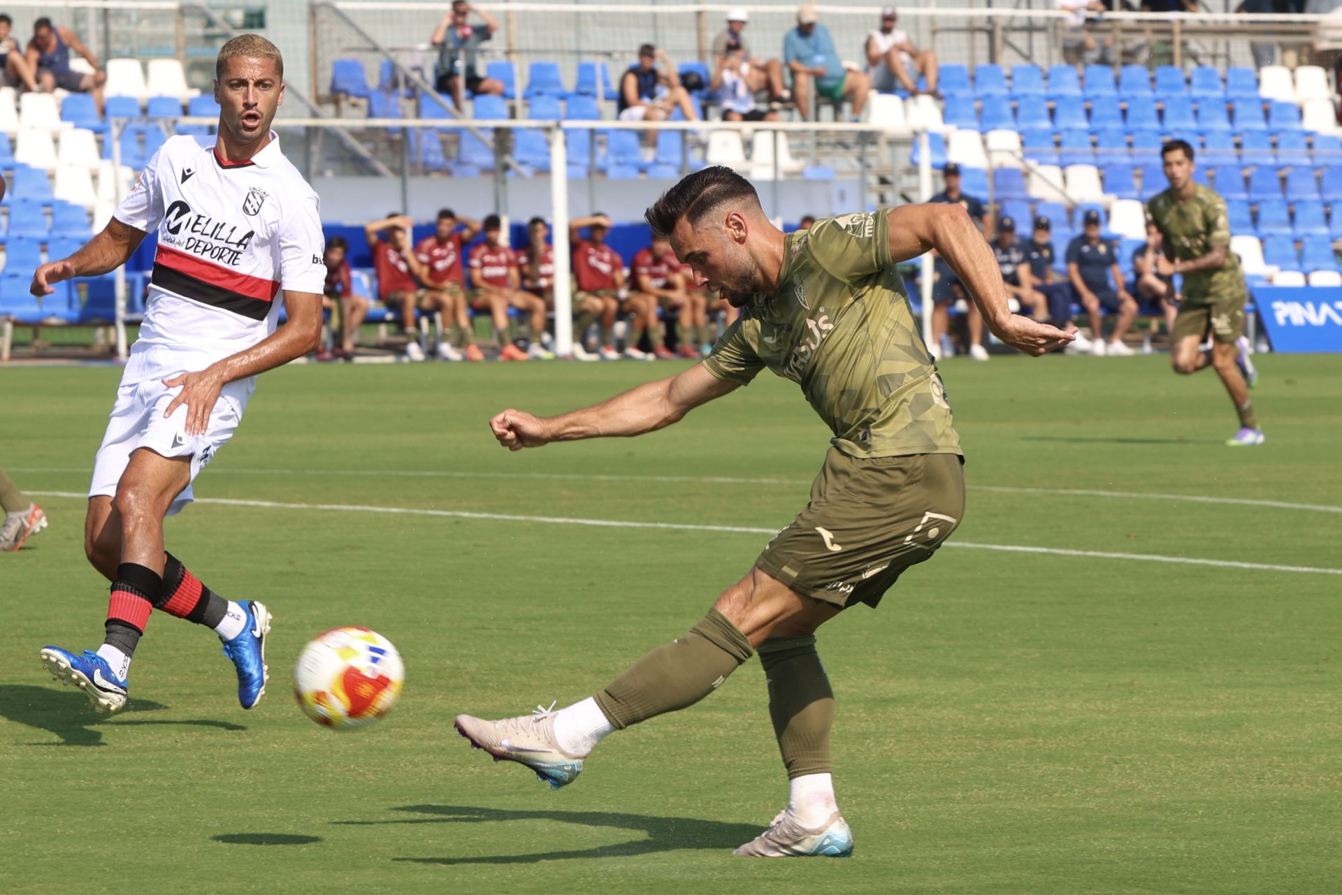 En imágenes, el partido de pretemporada entre el Real Murcia y el Melilla