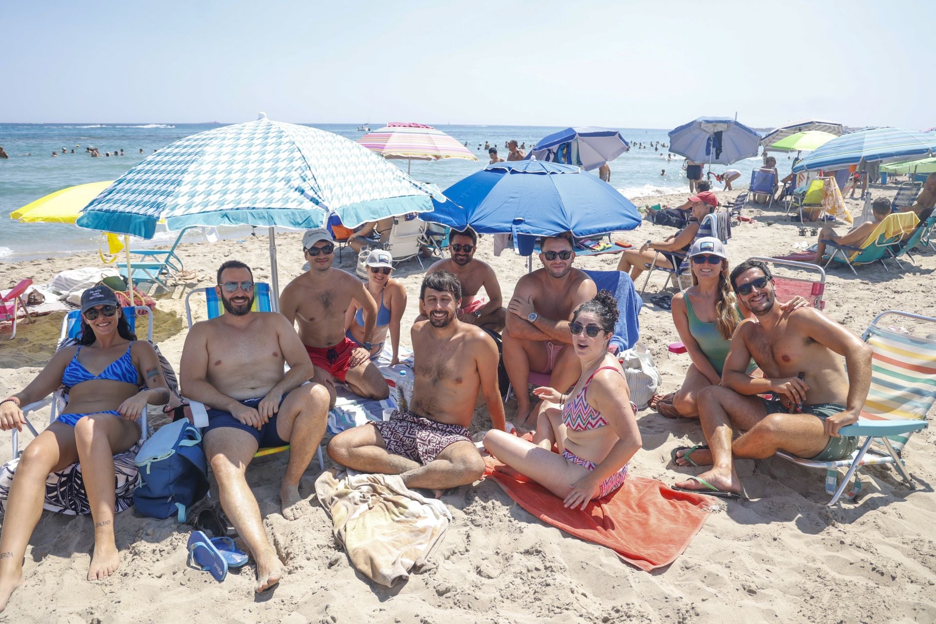 En imágenes, las playas de La Manga y Cabo de Palos se llenan en el puente de agosto