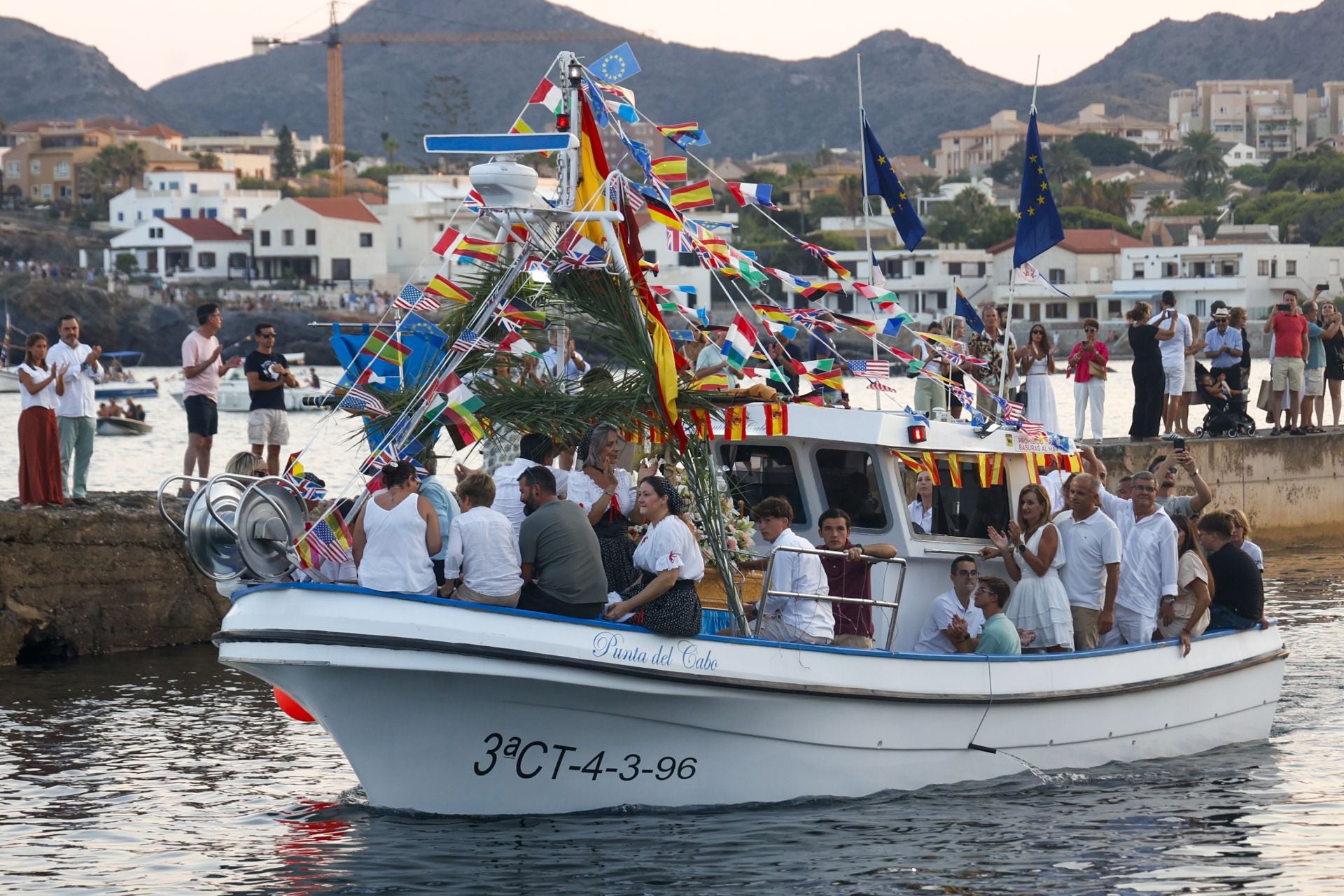 En imágenes, procesiones de la Virgen de La Asunción en Los Alcázares, Cabo de Palos y Los Nietos