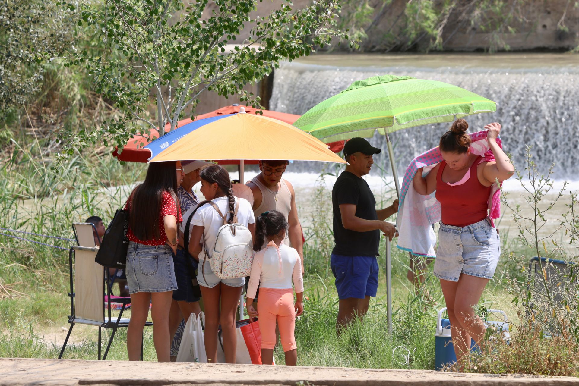 En imágenes, los ríos de la Región de Murcia se convierten en refugio contra la ola de calor