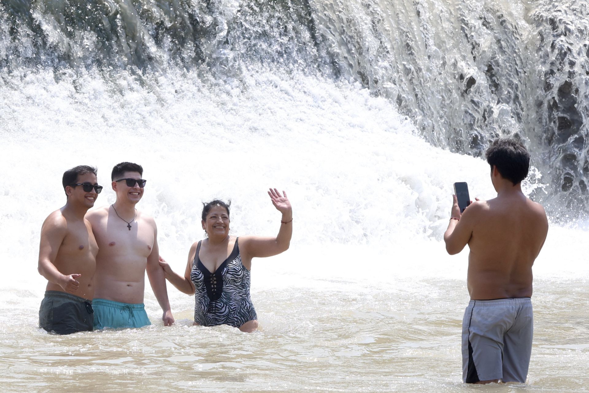 En imágenes, los ríos de la Región de Murcia se convierten en refugio contra la ola de calor