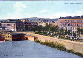 Postal coloreada del plano de San Francisco alrededor del año 1921. A la izquierda, el convento de San Francisco.