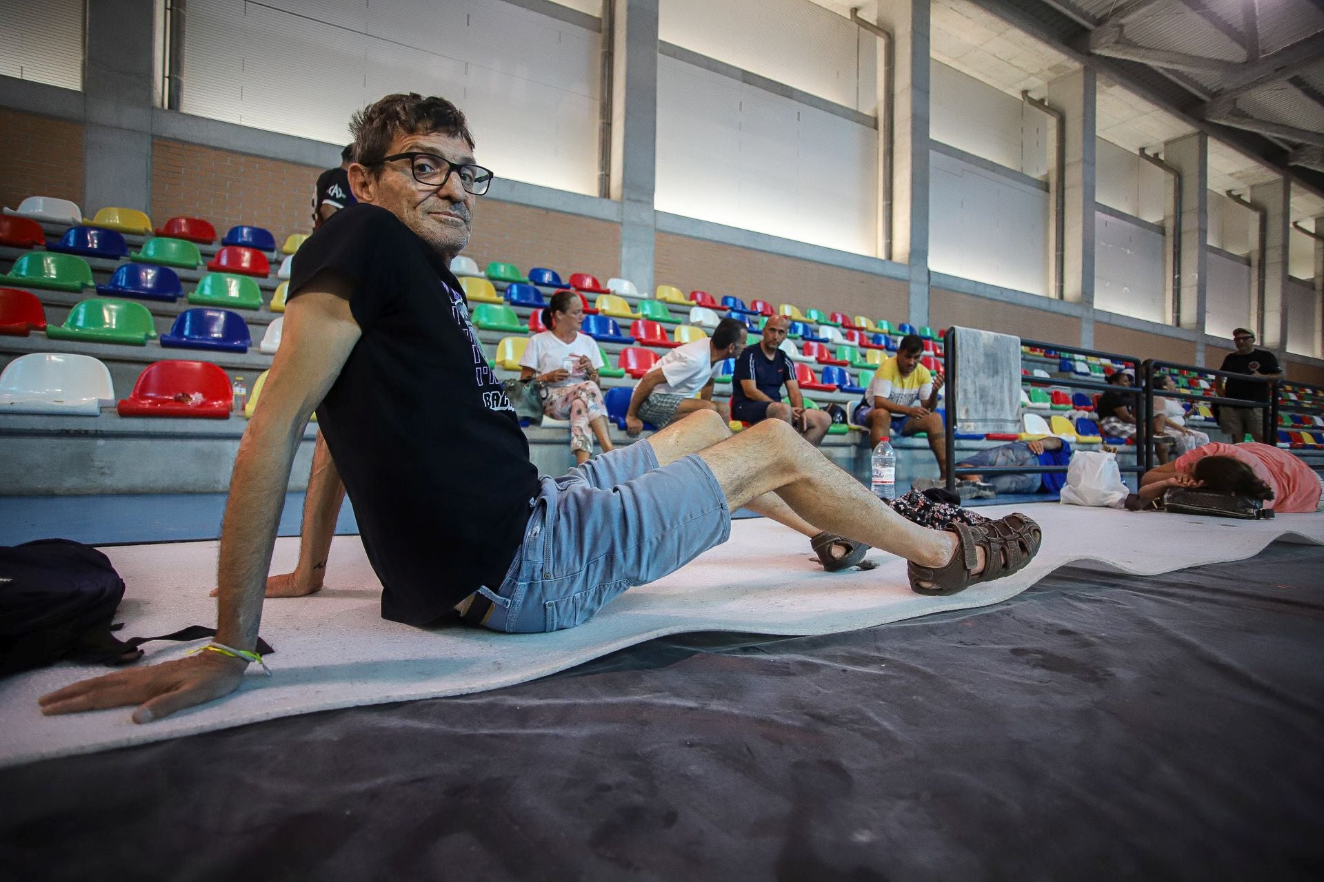 En imágenes, Murcia sufre la alerta roja por calor y el pabellón Cagigal se habilita como refugio climático