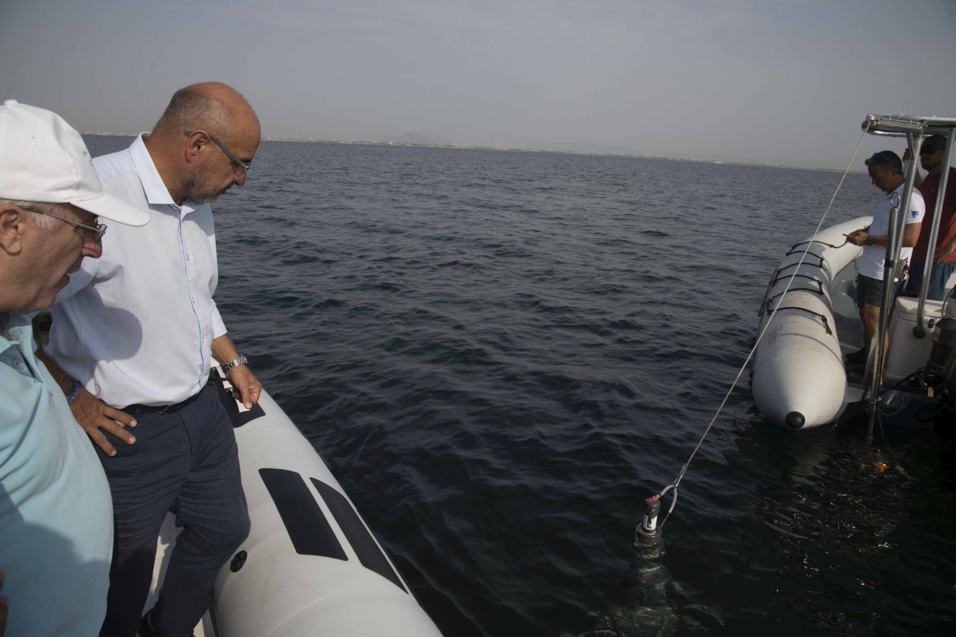 La red de sensores de medición del estado del Mar Menor, en imágenes