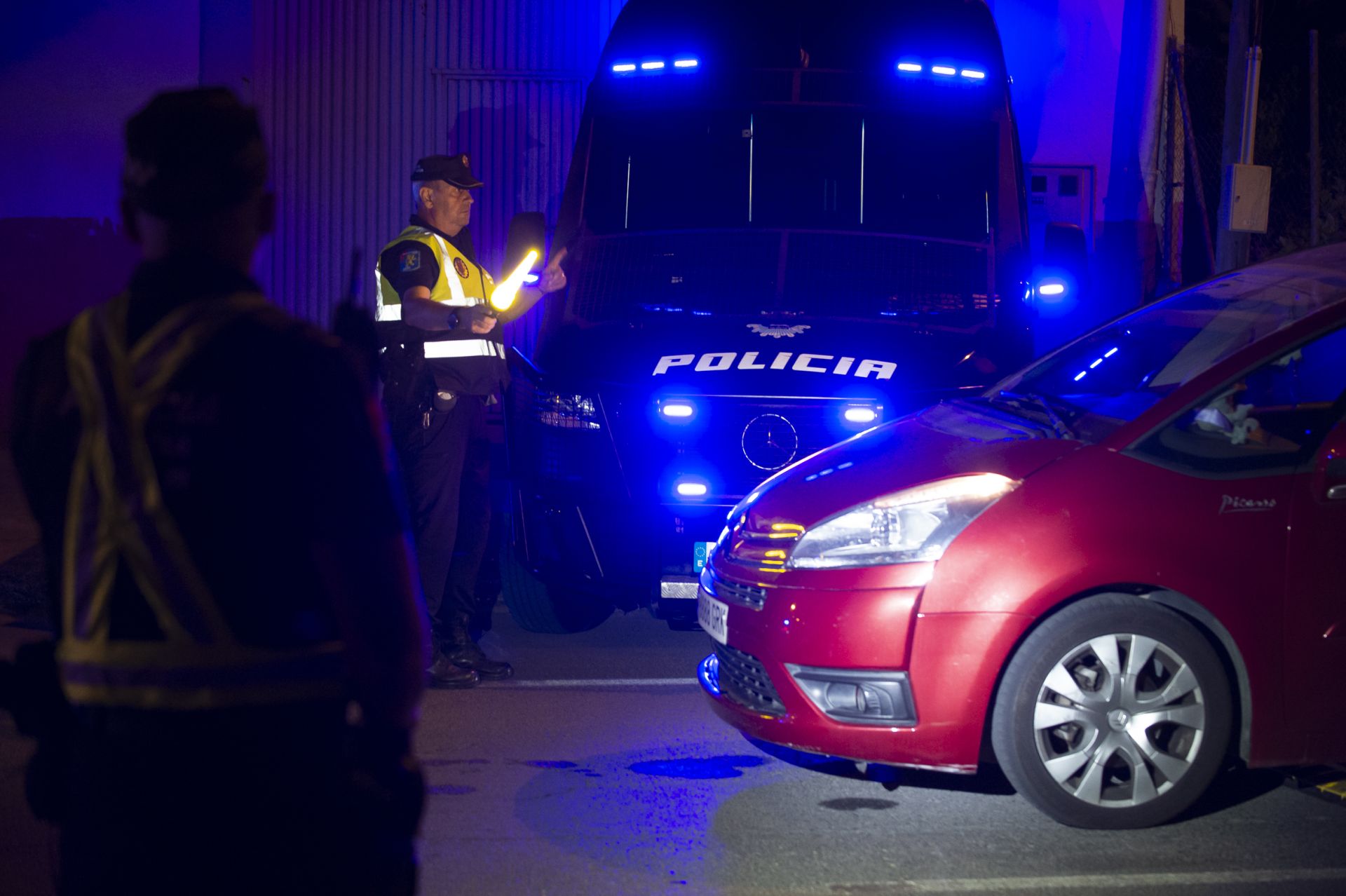 Así trabajan las patrullas nocturnas de la Policía Local de Murcia