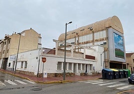 Estado actual del edificio Soberanía, en Torre Pacheco.