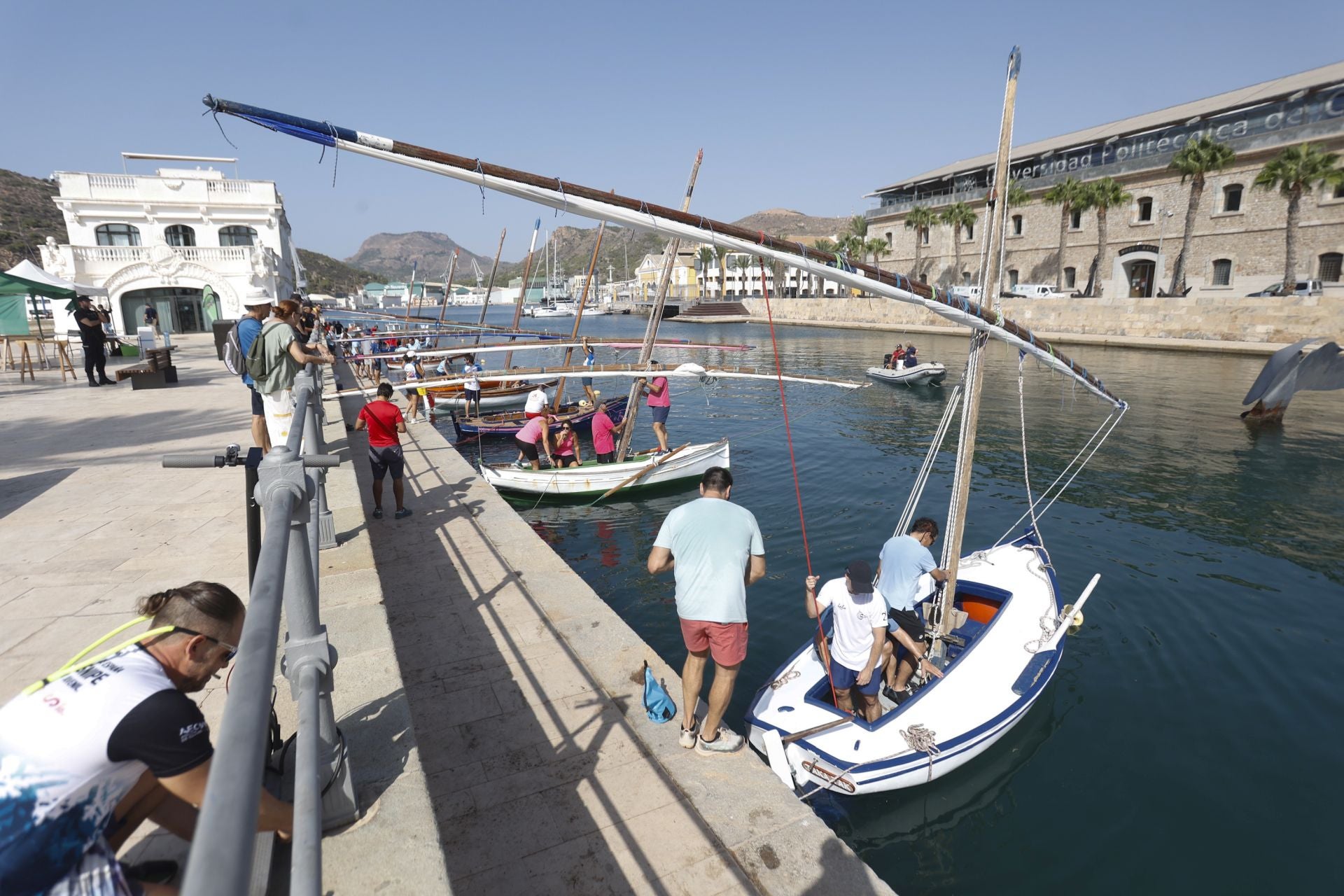 Velas latinas y visitas a los barcos de la Ocean Race