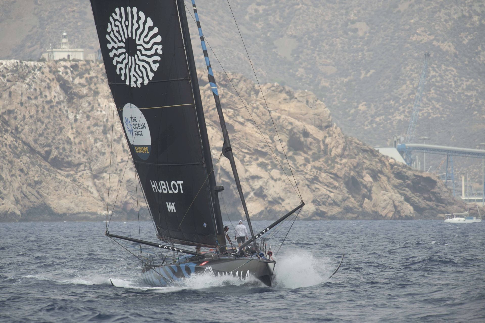 En imágenes, la Ocean Race se marcha de Cartagena hacia Niza