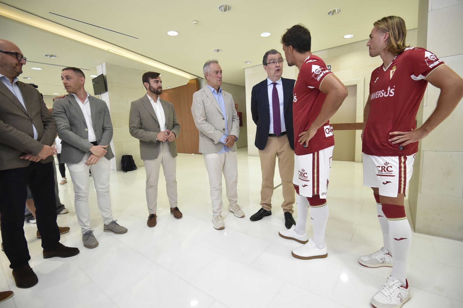 La presentación de la tienda del Real Murcia, en imágenes